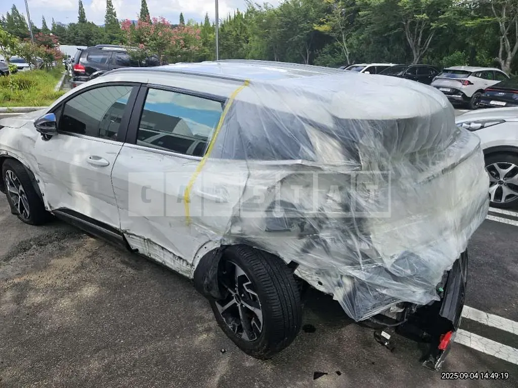 Photo 2 of 33: 2021 Kia Sportage Hybrid — Korean insurance auction