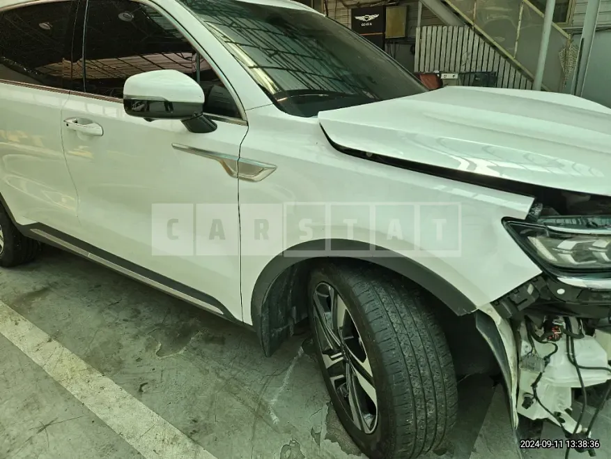 Photo 2 of 13: 2023 Kia Sorento Hybrid — Korean insurance auction