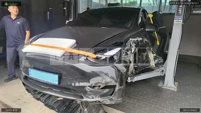 Photo 1 of 8: 2023 Tesla Model Y Long Range, VIN 7SAYGDEE3PF642074 — Korean insurance auction