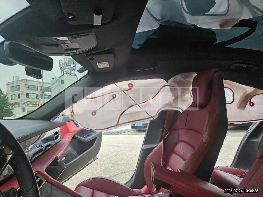 Photo 2 of 54: 2023 Porsche Taycan — Korean insurance auction
