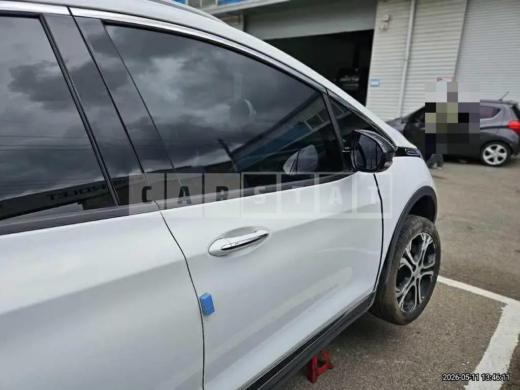 Photo 2 of 25: 2018 Chevrolet Volt Electric Car — Korean insurance auction