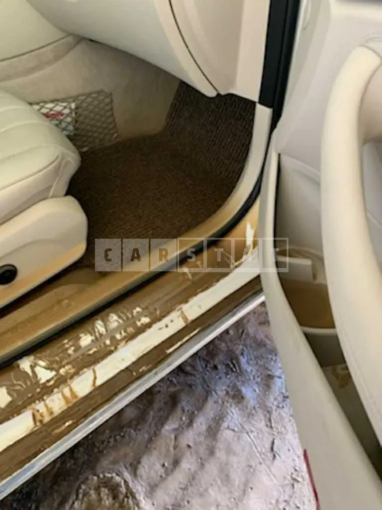 Photo 2 of 11: 2020 Mercedes-Benz E 300 4Matic, VIN W1KZF4KB6LA856855 — Korean insurance auction