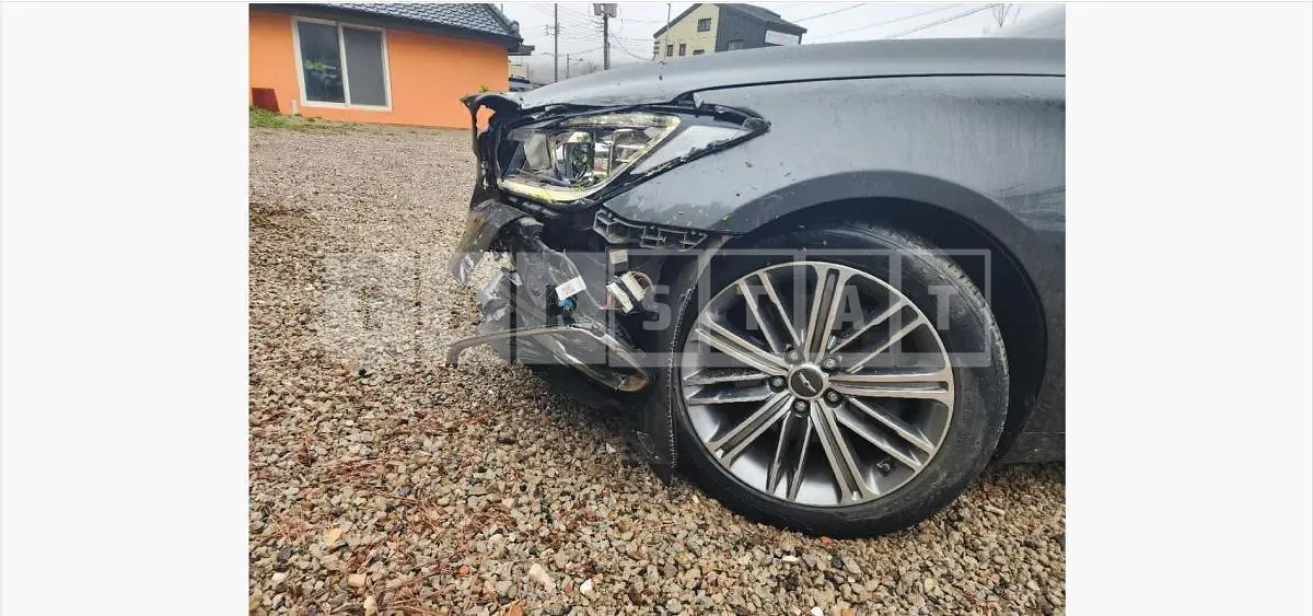 Photo 2 of 10: 2016 Genesis G80 — Korean insurance auction