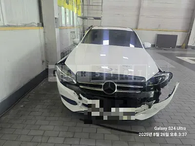 Photo 1 of 4: 2015 Mercedes-Benz C220 d — Korean insurance auction