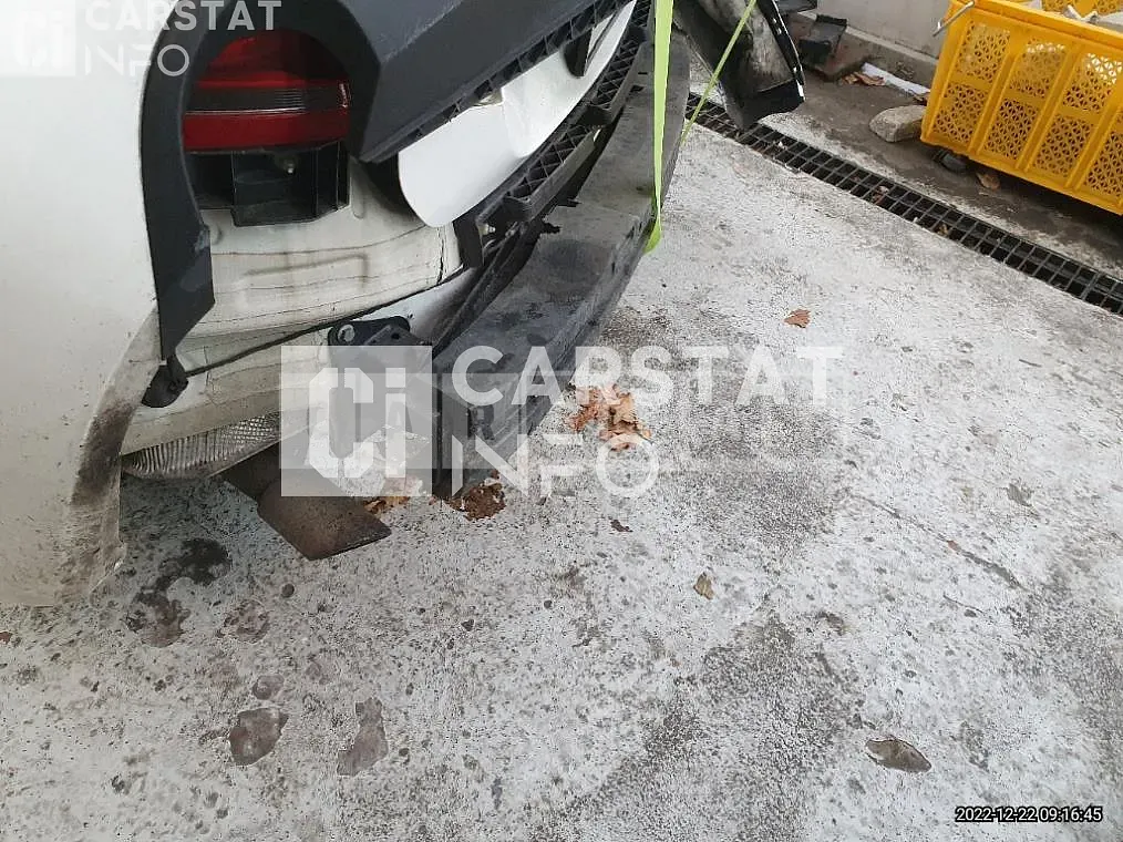 Photo 2 of 27: 2015 Volkswagen Passat 2.0 TDI — Korean insurance auction