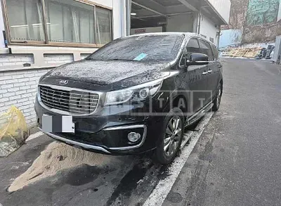 Photo 1 of 19: 2017 Kia Carnivals — Korean insurance auction