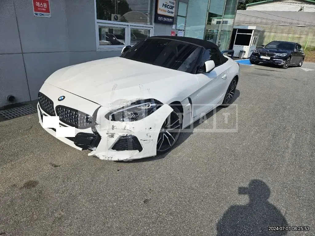 Photo 2 of 11: 2020 BMW Z4 sDrive20i M Sport Package — Korean insurance auction
