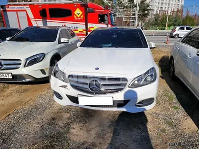 Photo 1 of 11: 2016 Mercedes-Benz E250 BlueTec 4Matic, VIN WDDHF9HB2GB259783 — Korean insurance auction