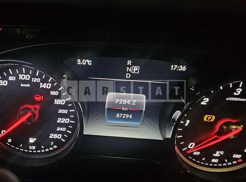Photo 2 of 17: 2020 Mercedes-Benz E220 d — Korean insurance auction