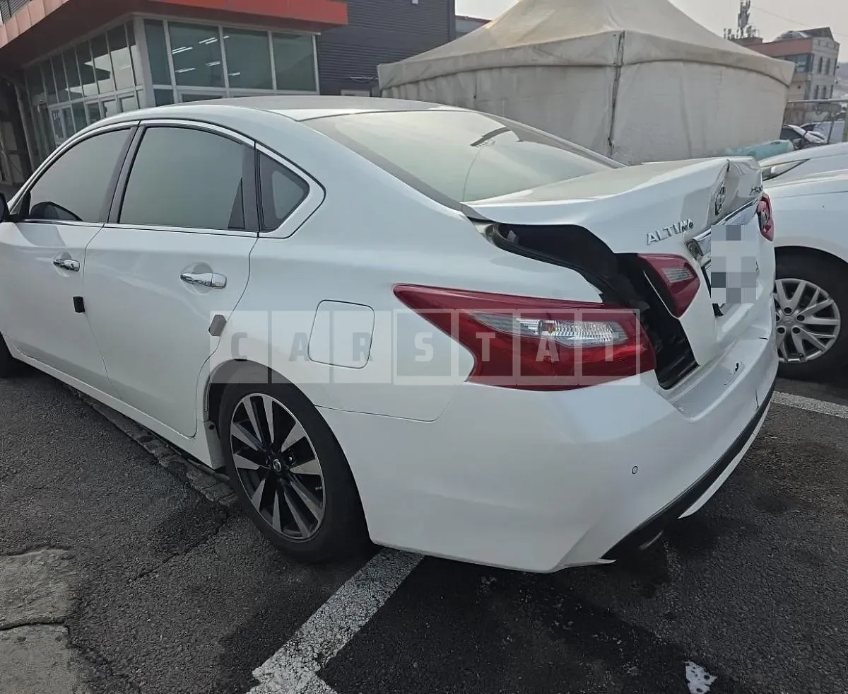 Photo 2 of 7: 2018 Nissan Altima — Korean insurance auction