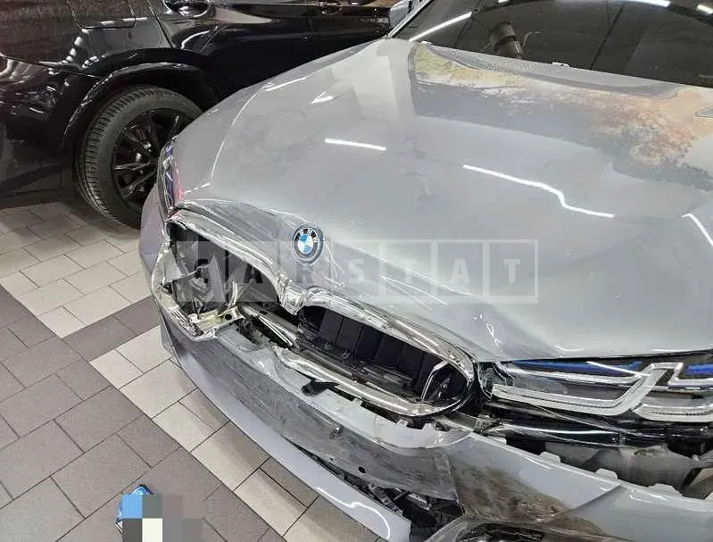 Photo 2 of 30: 2023 BMW 530e — Korean insurance auction