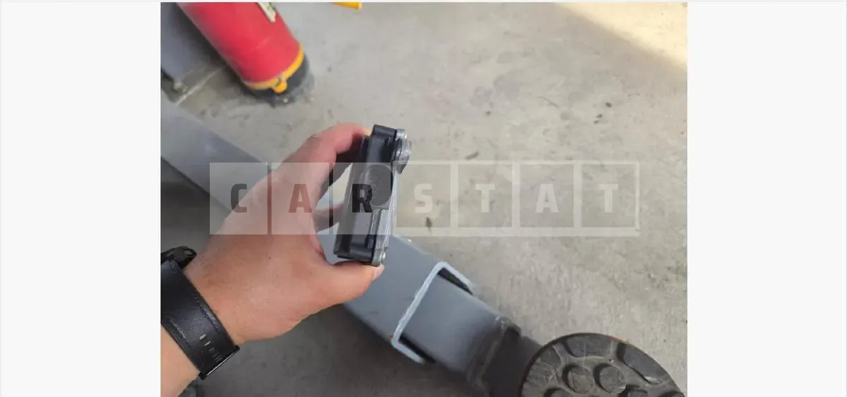 Photo 3 of 3: 2021 BMW (parts) 520i Radar Case — Korean insurance auction