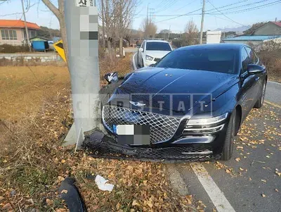 Photo 1 of 12: 2021 Genesis G80 2.5 — Korean insurance auction