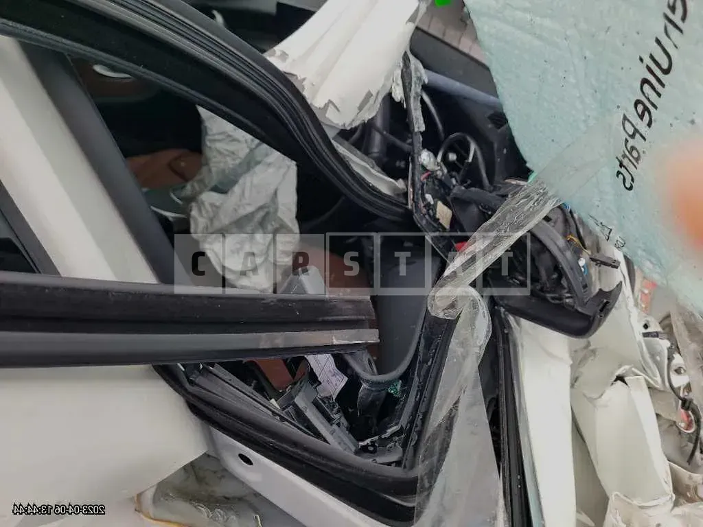 Photo 2 of 9: 2021 Mercedes-Benz GLC300 e 4Matic Coupe, VIN W1N0J5DB3MF934915 — Korean insurance auction
