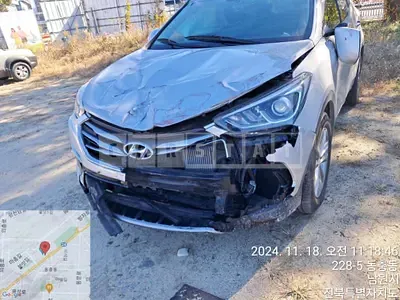 Photo 1 of 11: 2016 Hyundai Santa Fe — Korean insurance auction