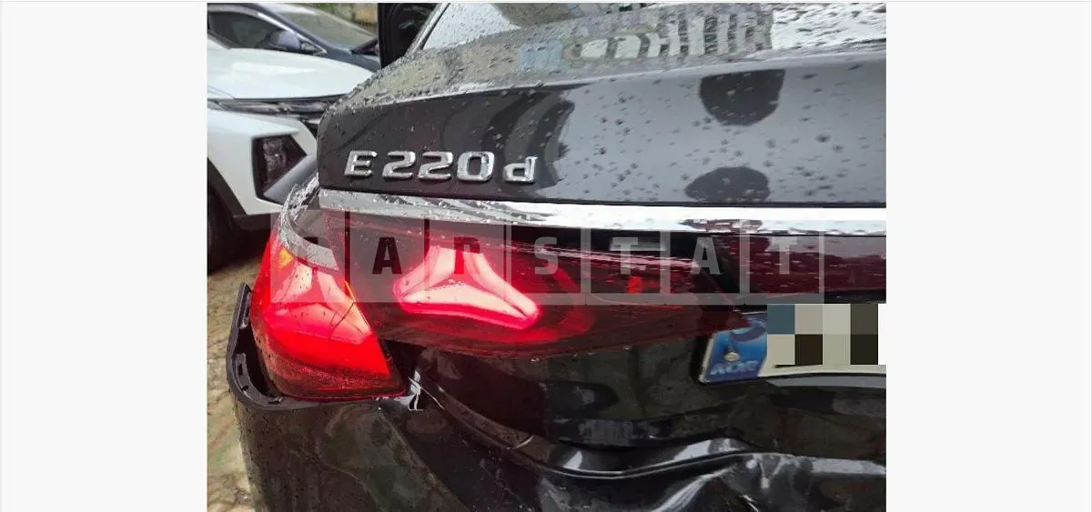 Photo 2 of 76: 2024 Mercedes-Benz E 220 d 4Matic, VIN W1KLF0FB0RA044842 — Korean insurance auction