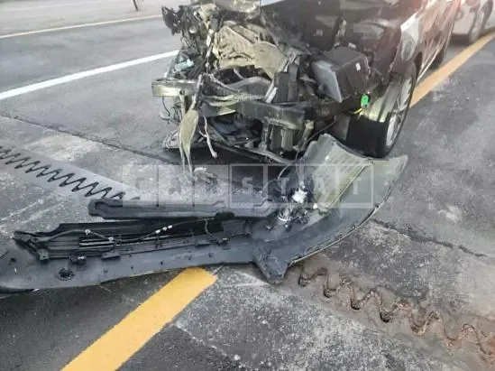 Photo 2 of 6: 2016 Kia K7 — Korean insurance auction