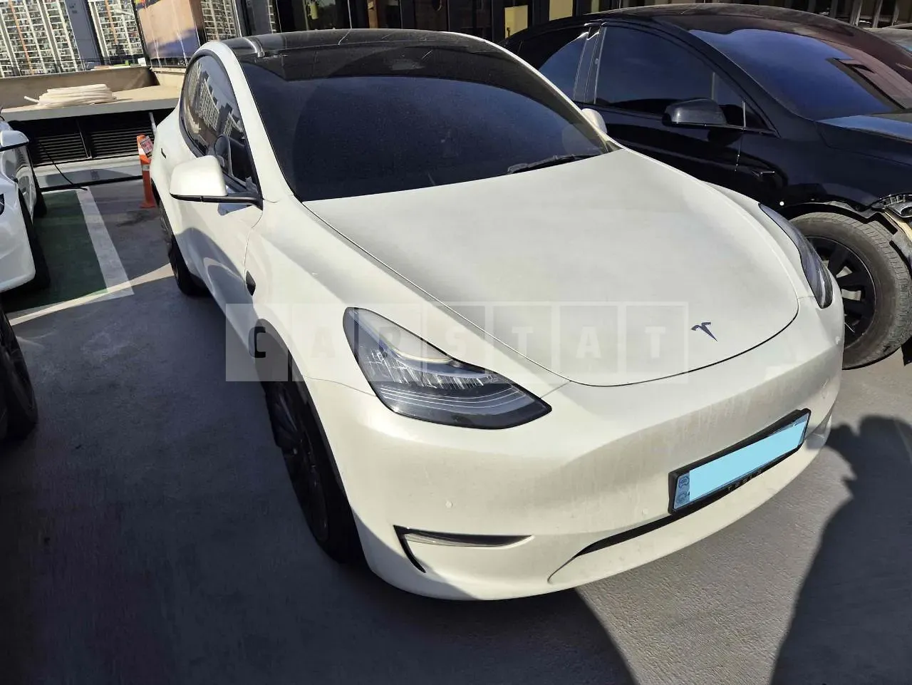 Photo 2 of 34: 2021 Tesla Model Y Long Range, VIN 5YJYGDEE5MF238668 — Korean insurance auction