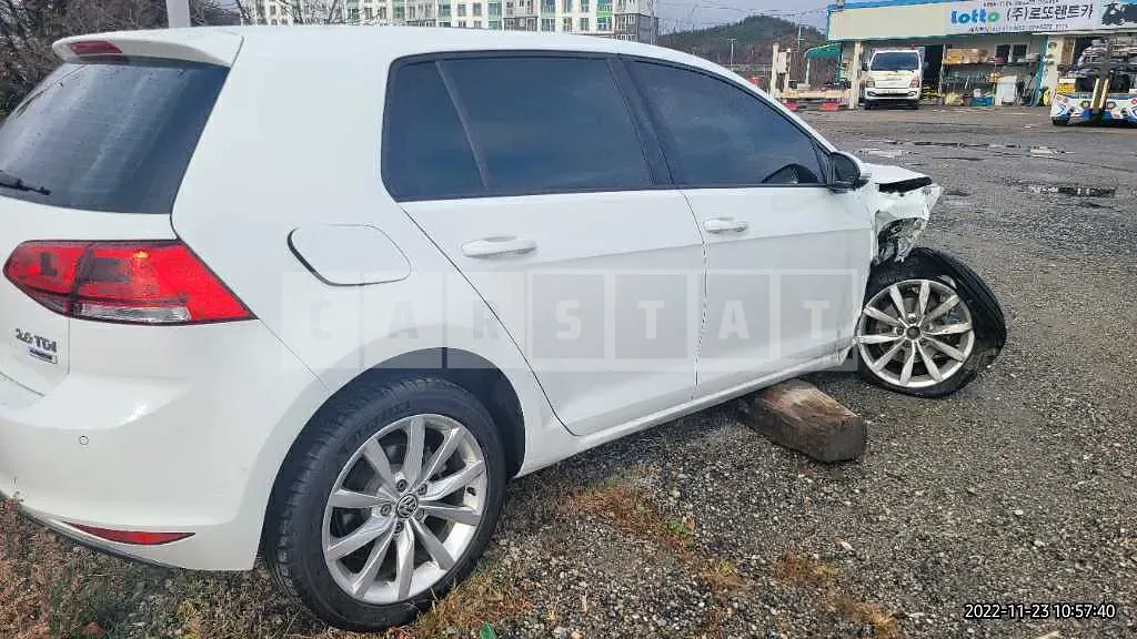 Photo 2 of 11: 2015 Volkswagen Golf 2.0 TDI BMT, VIN WVWZZZAUZFW197080 — Korean insurance auction