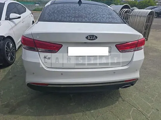 Photo 2 of 7: 2018 Kia K5 — Korean insurance auction
