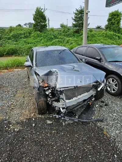 Photo 1 of 8: 2019 Mercedes-Benz C220 d 4Matic, VIN WDDWF1FB9KR444165 — Korean insurance auction
