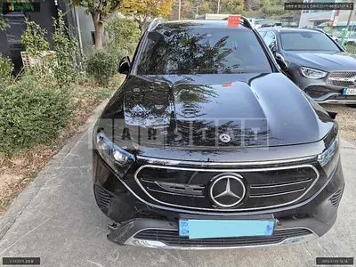 2023 Mercedes-Benz EQB300