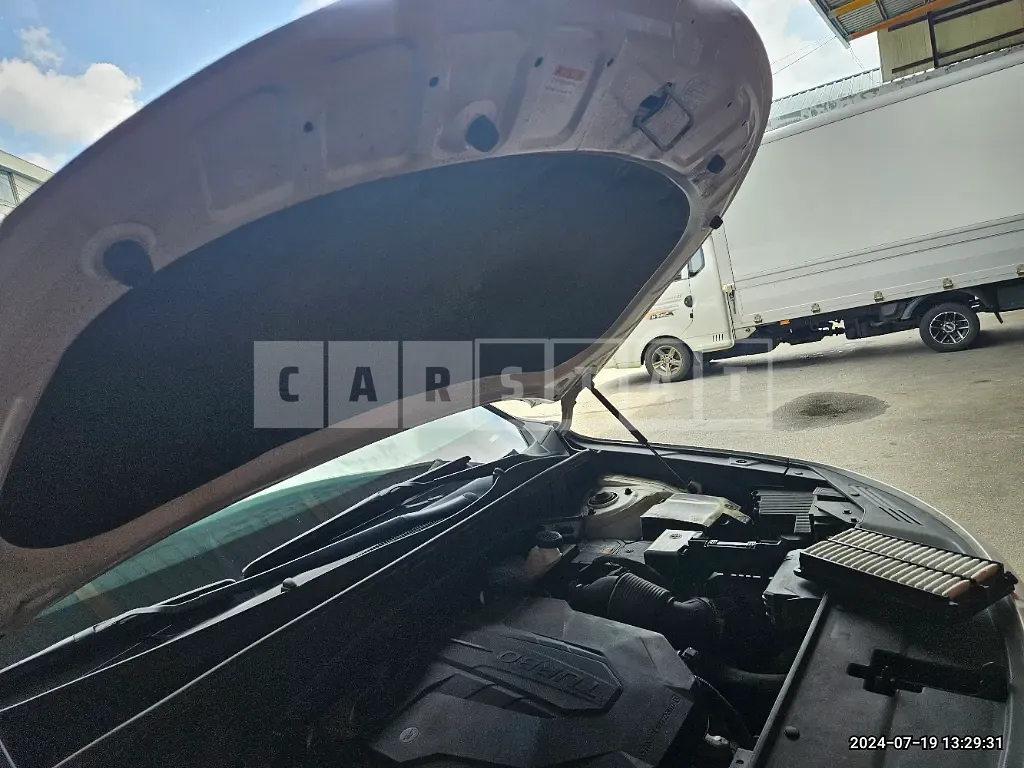Photo 2 of 32: 2021 Kia Sorento — Korean insurance auction