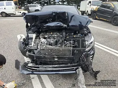 Photo 1 of 7: 2017 Kia K5 — Korean insurance auction
