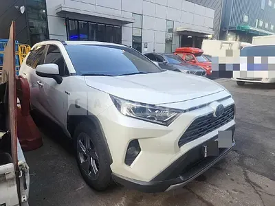 Photo 1 of 29: 2020 Toyota RAV4 Hybrid AWD, VIN JTMDWRFV4LD083498 — Korean insurance auction