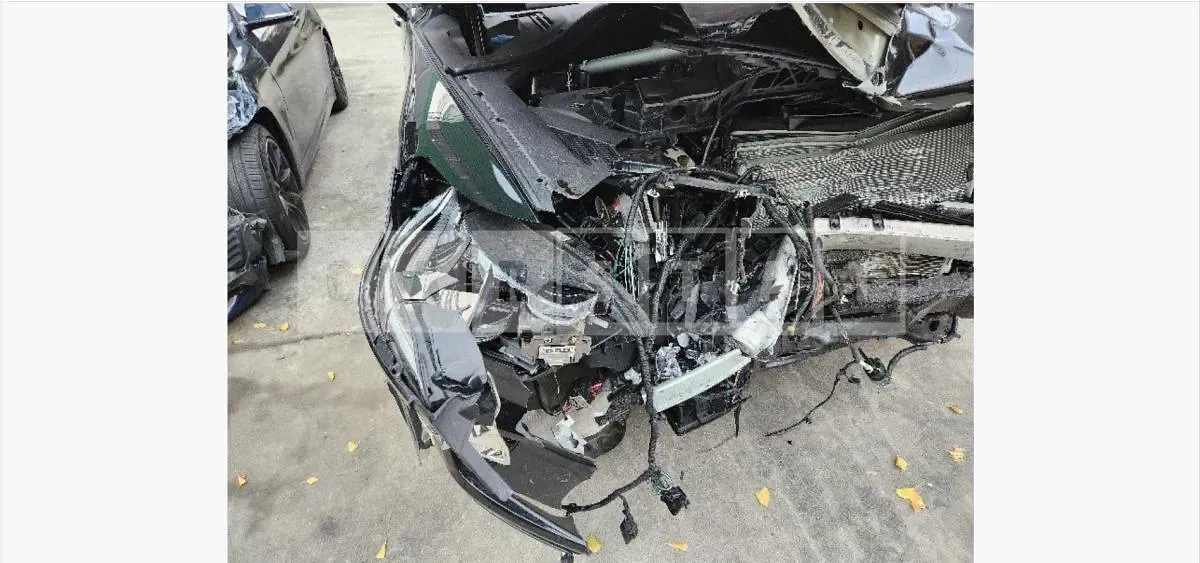 Photo 2 of 30: 2022 Genesis GV70, VIN KMTMA81BBPU078266 — Korean insurance auction
