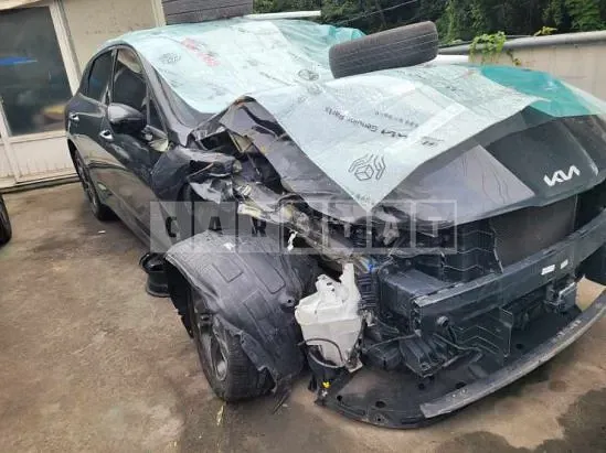 Photo 2 of 12: 2022 Kia K5 — Korean insurance auction