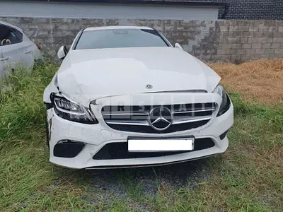 Photo 1 of 11: 2019 Mercedes-Benz C 220d — Korean insurance auction