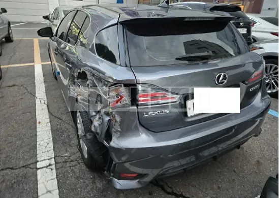 Photo 2 of 22: 2017 Lexus CT200h — Korean insurance auction