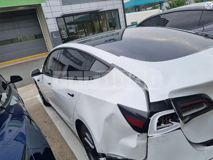 Photo 2 of 6: 2022 Tesla Model 3 Long Range — Korean insurance auction