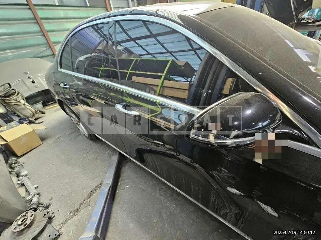 Photo 2 of 29: 2018 Mercedes-Benz E200 — Korean insurance auction