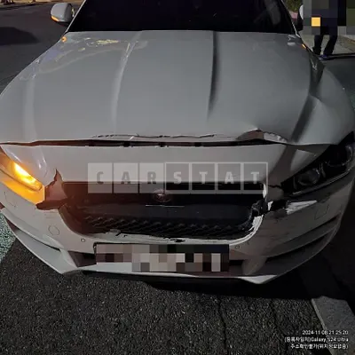 Photo 1 of 9: 2016 Jaguar XE 2.0d — Korean insurance auction