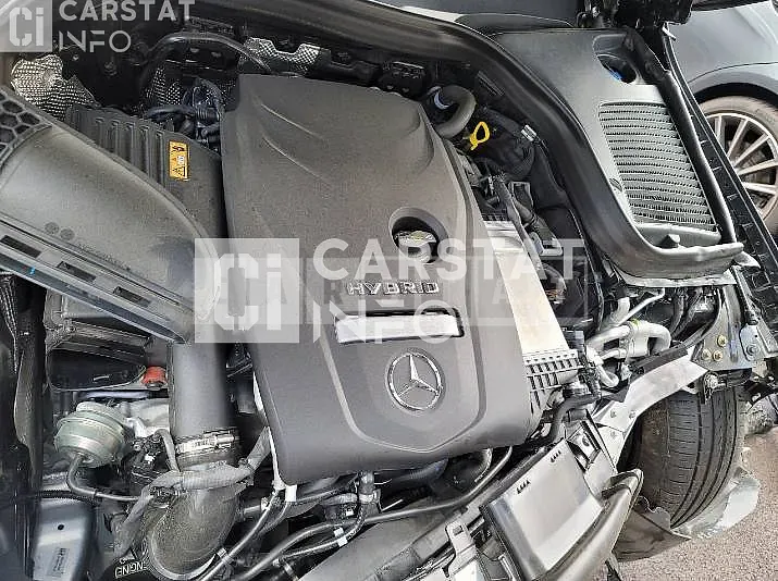 Photo 2 of 41: 2021 Mercedes-Benz GLC300 e 4Matic Coupe, VIN W1N0J5DBXMF904956 — Korean insurance auction