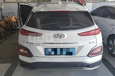 Photo 1 of 30: 2019 Hyundai Kona Electric, VIN KMHK281GFKU032434 — Korean insurance auction