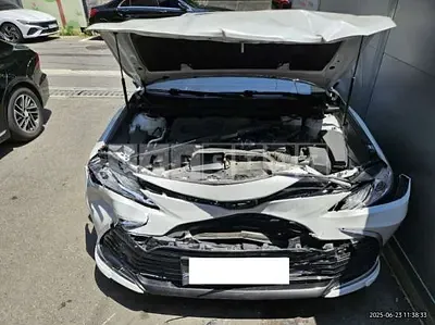 Photo 1 of 34: 2022 Toyota Camry Hybrid — Korean insurance auction