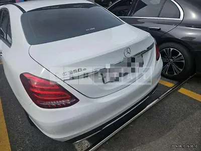 Photo 1 of 18: 2018 Mercedes-Benz C350 e — Korean insurance auction