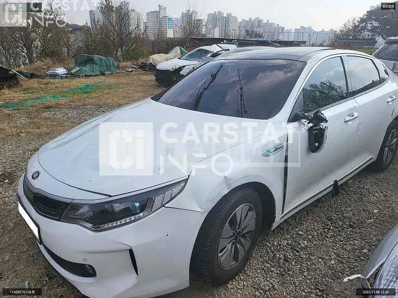 Photo 2 of 12: 2017 Kia K5 Hybrid, VIN KNAGU41EBHA011718 — Korean insurance auction