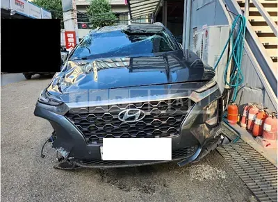 Photo 1 of 27: 2019 Hyundai Santa Fe — Korean insurance auction