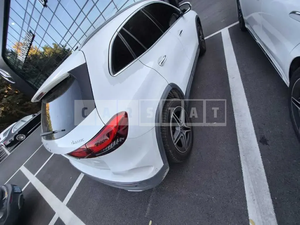 Photo 2 of 49: 2020 Mercedes-Benz GLA250 4Matic — Korean insurance auction