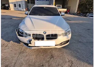 Photo 1 of 10: 2018 BMW 320d — Korean insurance auction