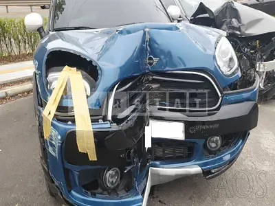 Photo 1 of 22: 2020 MINI Cooper COUNTRYMAN(18), VIN WMWYX3108L3L37837 — Korean insurance auction