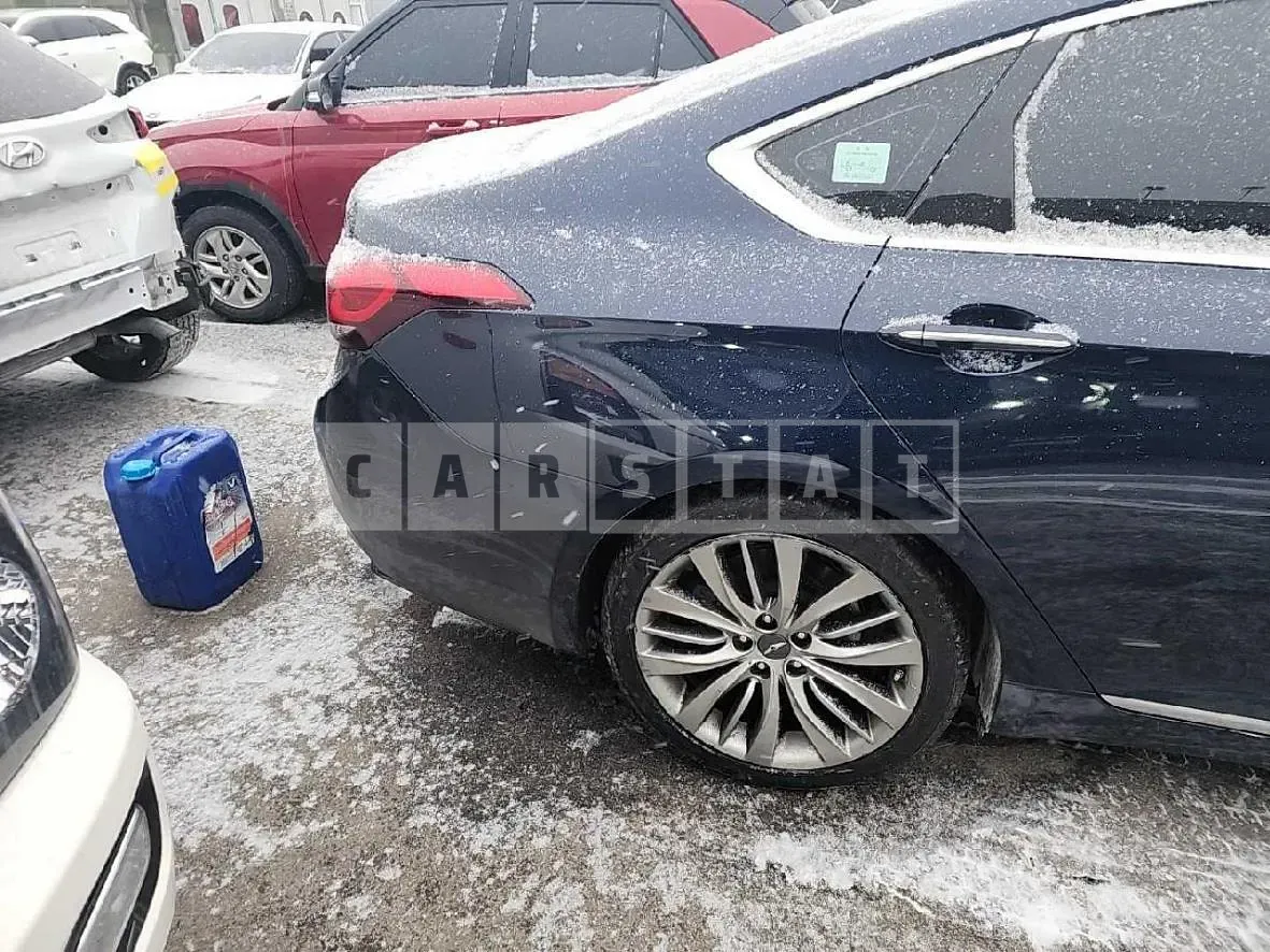 Photo 2 of 30: 2017 Genesis G80 3.3, VIN KMHGM41DDJU253775 — Korean insurance auction