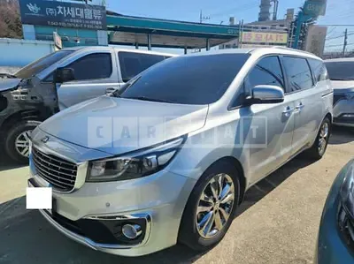 Photo 1 of 10: 2016 Kia Carnival — Korean insurance auction