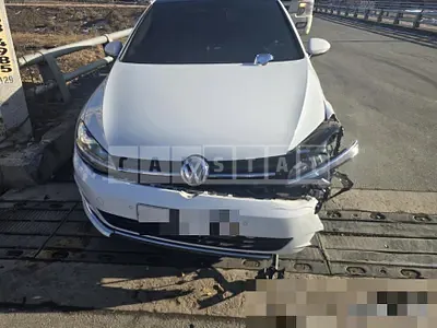 Photo 1 of 18: 2016 Volkswagen Golf 2.0 TDI BMT — Korean insurance auction