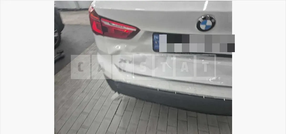 Photo 2 of 33: 2022 BMW X1 xDrive20i — Korean insurance auction