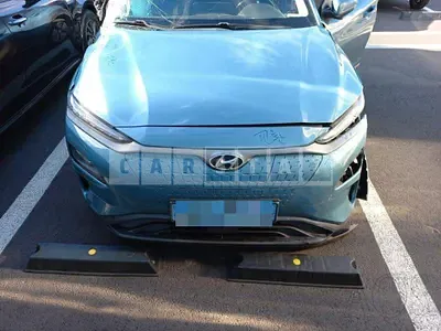 Photo 1 of 10: 2018 Hyundai Kona Electric — Korean insurance auction